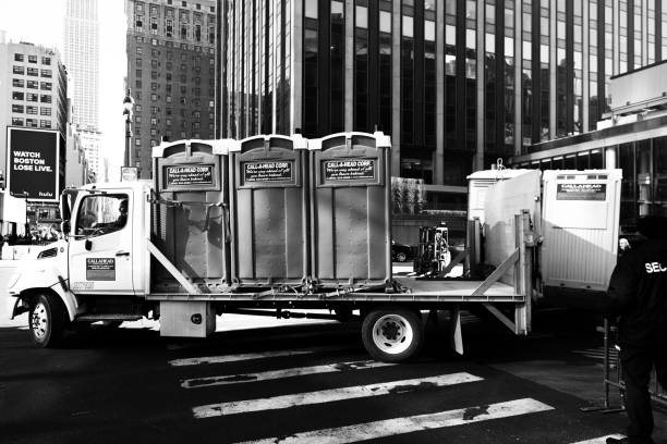 Best Emergency porta potty rental  in Zanesville, OH
